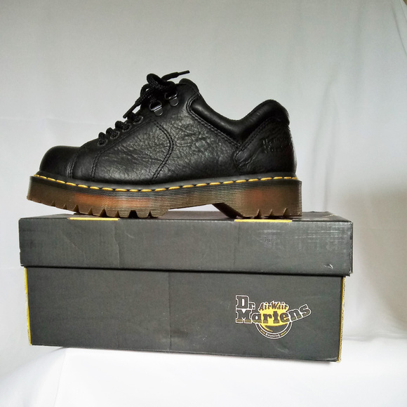 Dr. Martens Shoes - Dr Martens Airwair 10940 Black Leather Oxford Boot